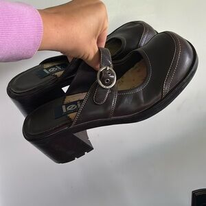 Lei vintage chunky heel clogs size 9.5 Mary Jane brown